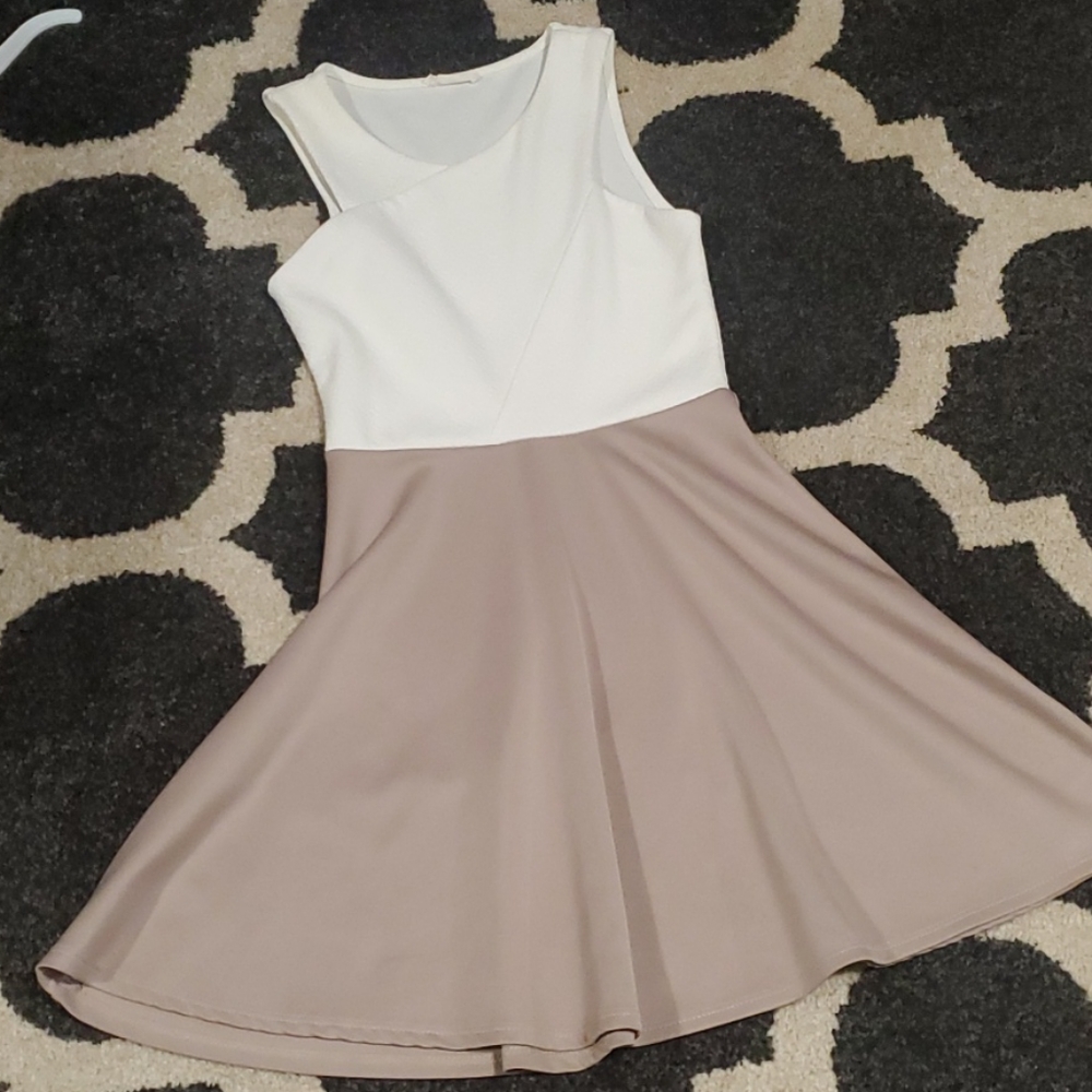 White/Tan Dress